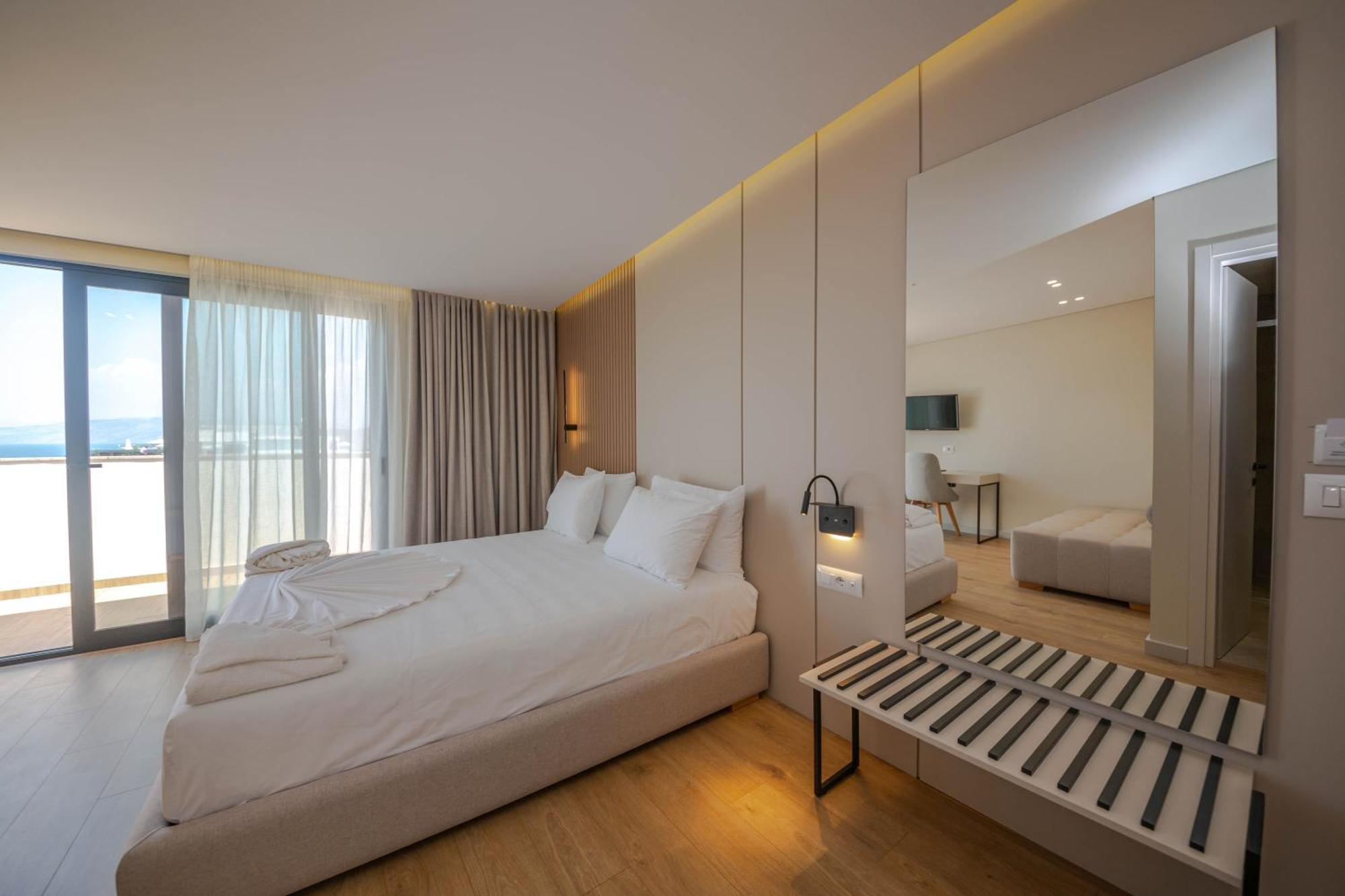 Hotel Vista Mare クサミル エクステリア 写真